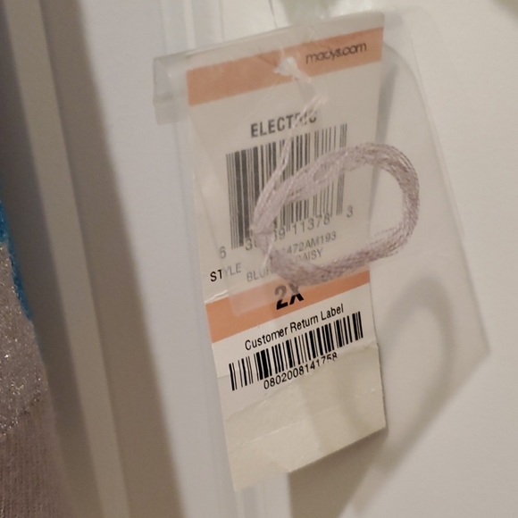 Gorgeous lightweight sweater - Picture 5 of 5